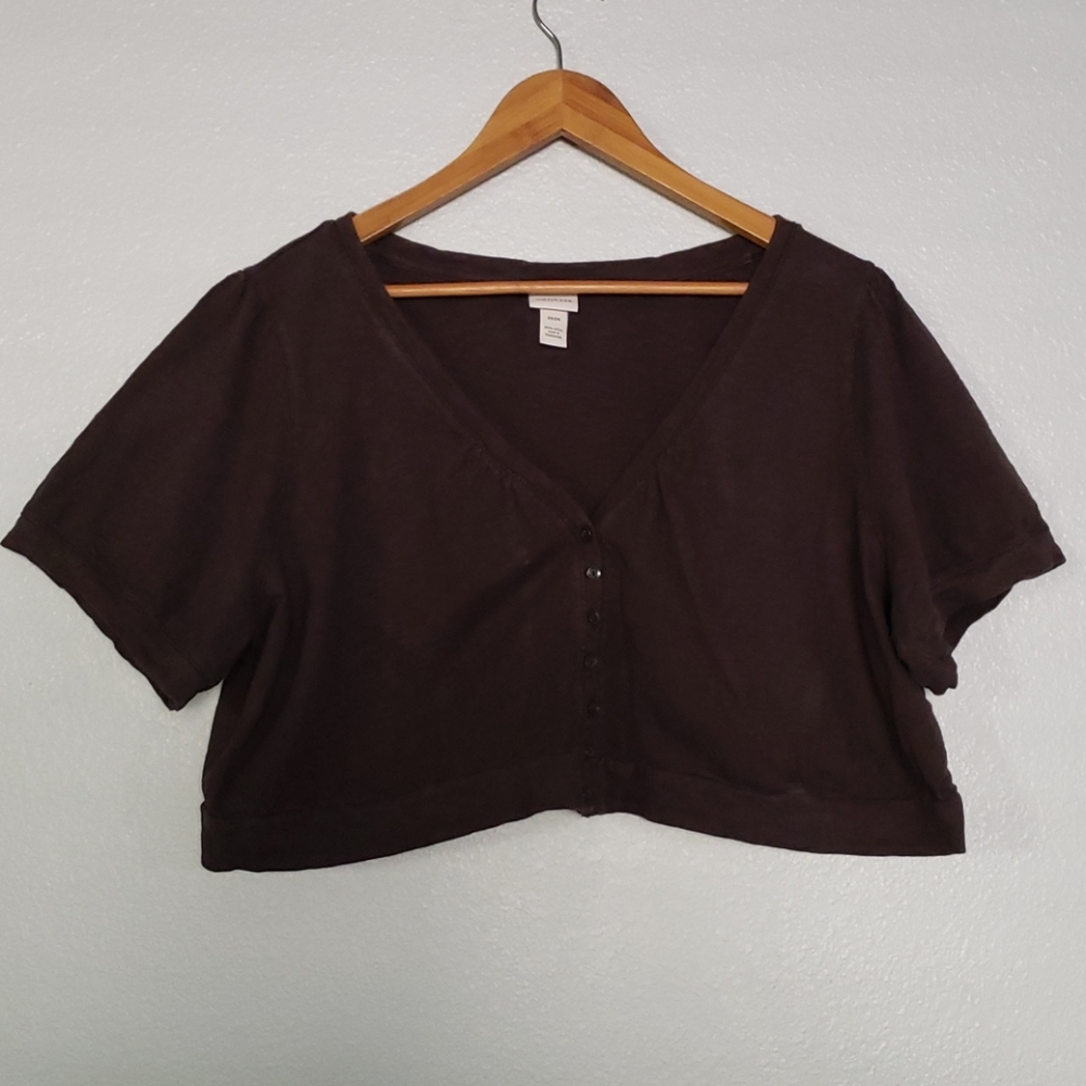 🔵 2 for $15.  Venezia Brown Crop Button Cardigan